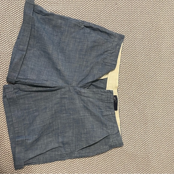 GAP shorts. Multiple pairs - Picture 9 of 14